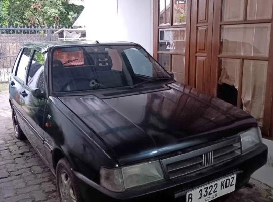 Fiat Uno 2 siap pakai